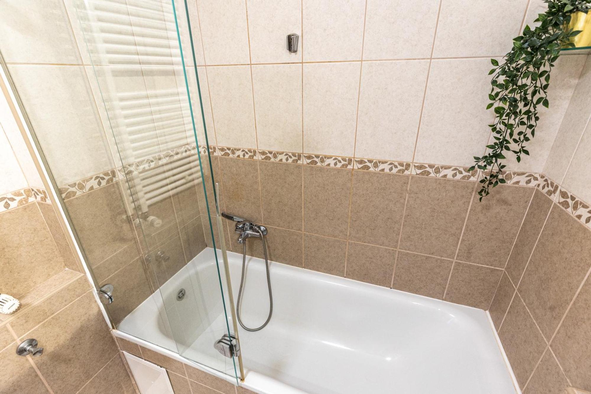 Gozsdu White Raven Residence 305 Budapest Ngoại thất bức ảnh